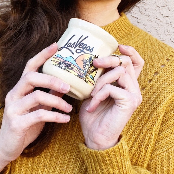 VINTAGE Las Vegas Desert Scenery Tea Coffee Mug - Picture 2 of 5